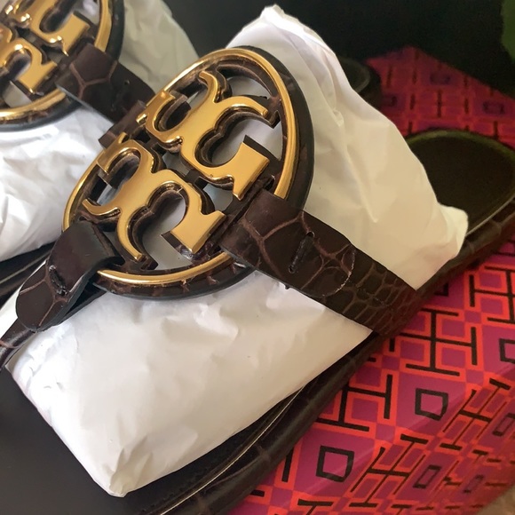 Brand new Tory Burch sandal - Picture 6 of 8